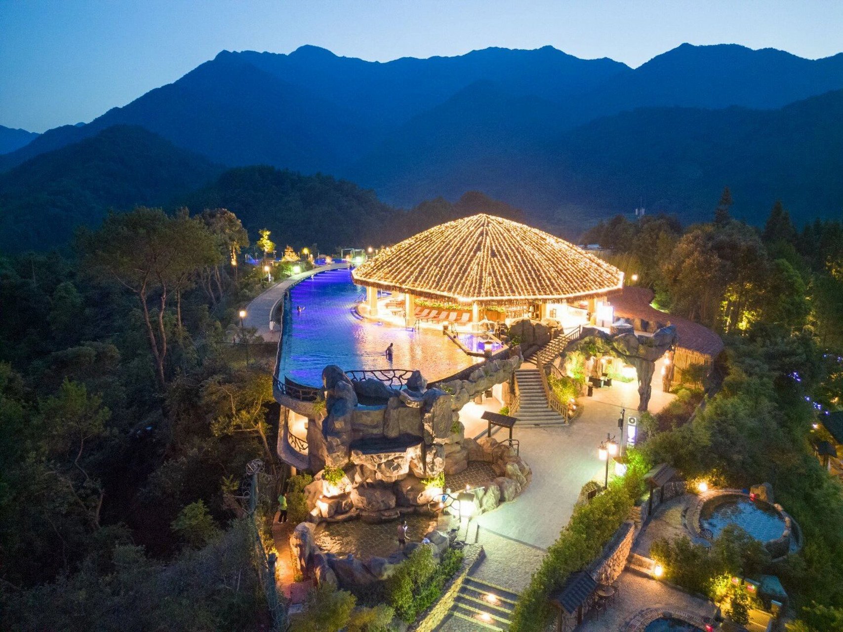 贺州西溪温泉 958元起 含双人自助晚餐( 0146 【贺州西溪】一价