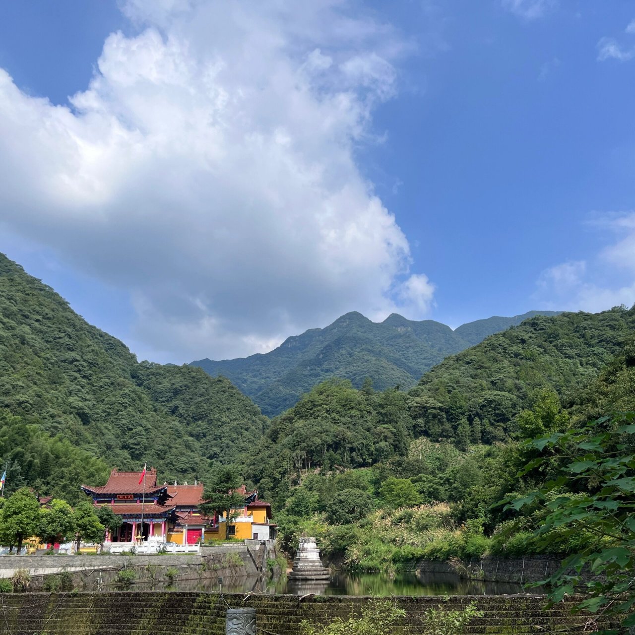 宣城-宁国市方塘乡高峰山铁瓦寺 我真的推荐宁国高峰山铁瓦寺,未开发