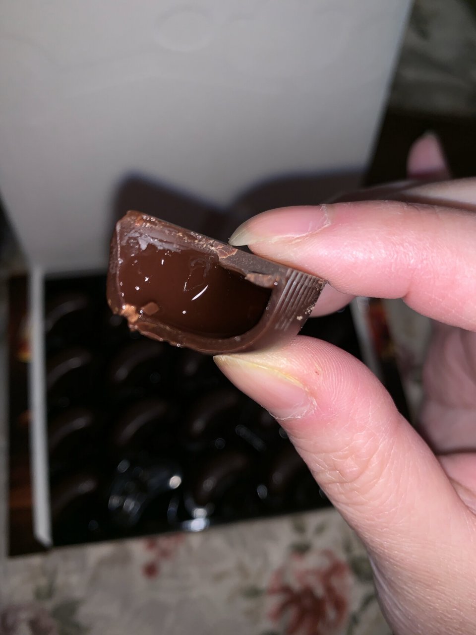 进口酒心巧克力测评 某一天突然想吃酒心巧克力,在百度搜,在淘宝看,选