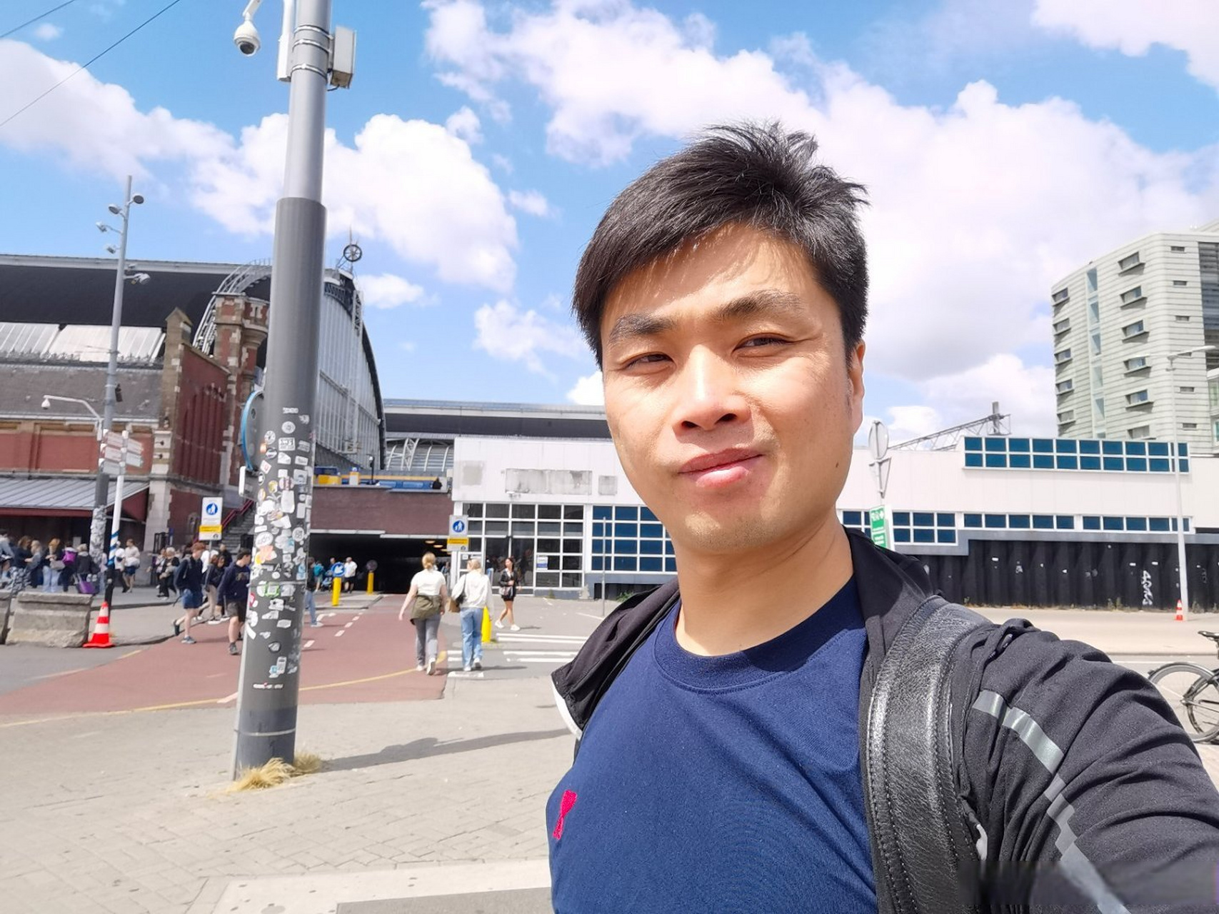 马上要去grubby瓜哥家吃饭了,大家有什么想让我代替你们问的吗?[大笑]