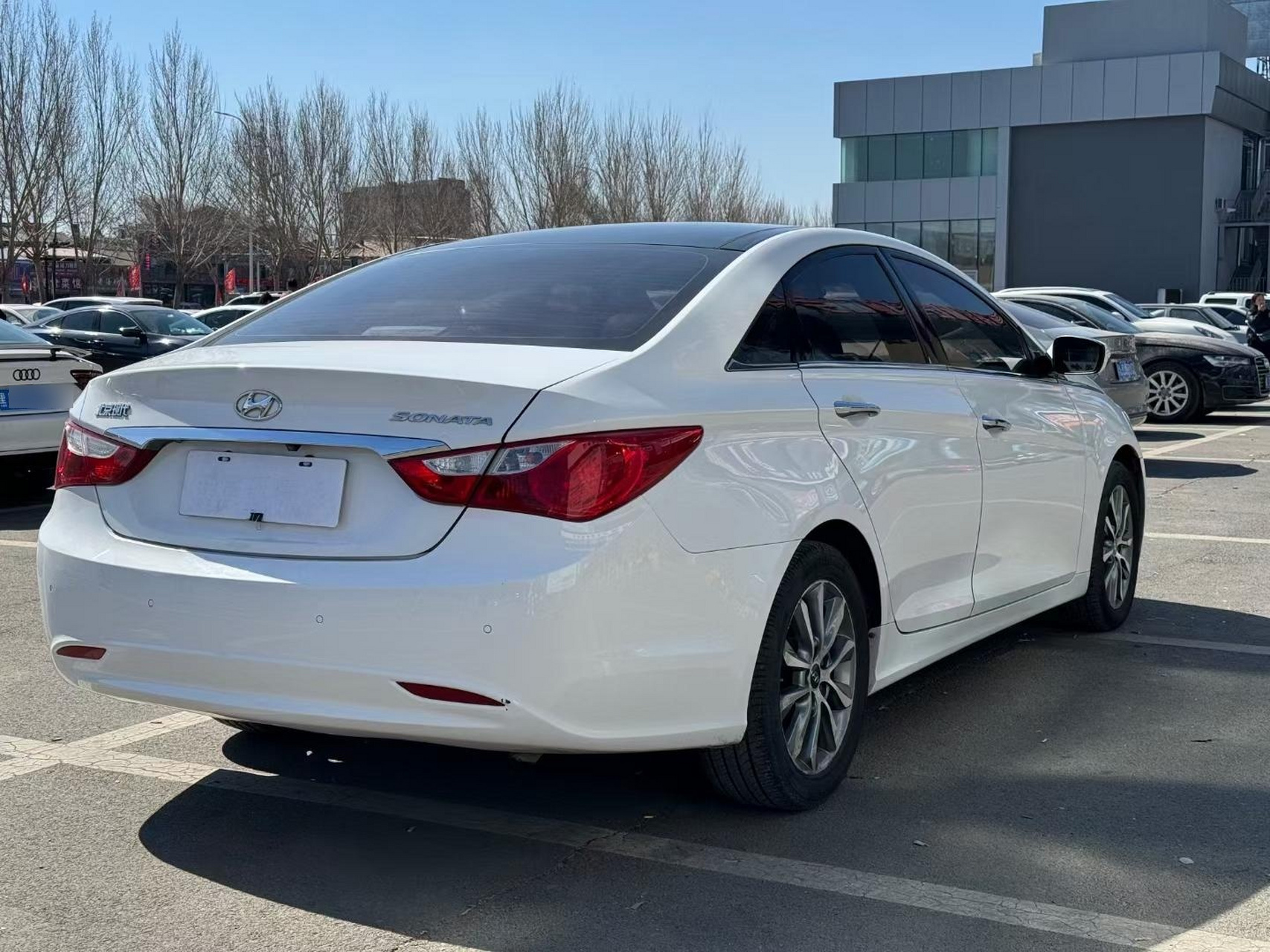 精品小汽车14年14款现代索纳塔八代,2.