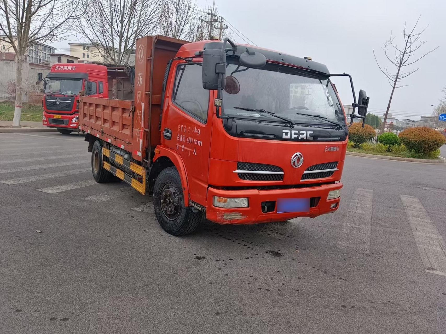 东风福瑞卡4米2自卸车 .