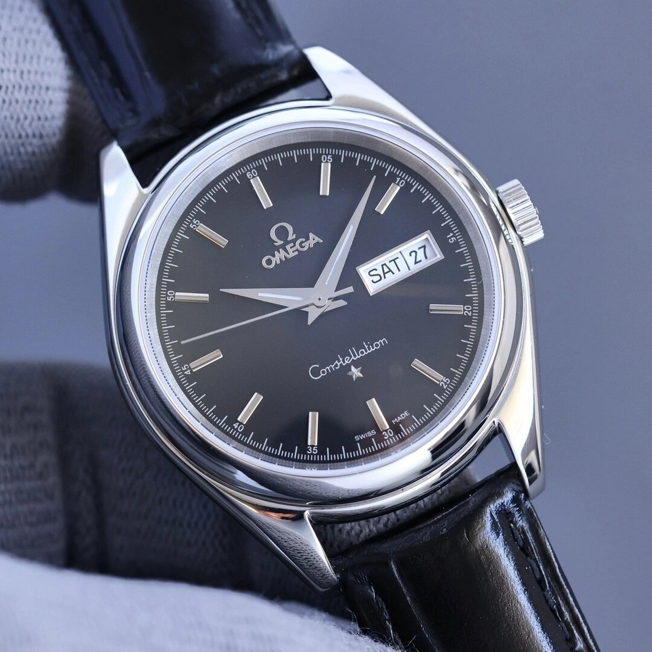 年度最佳腕表欧米茄《omega》 高端区7615星期日历系列!