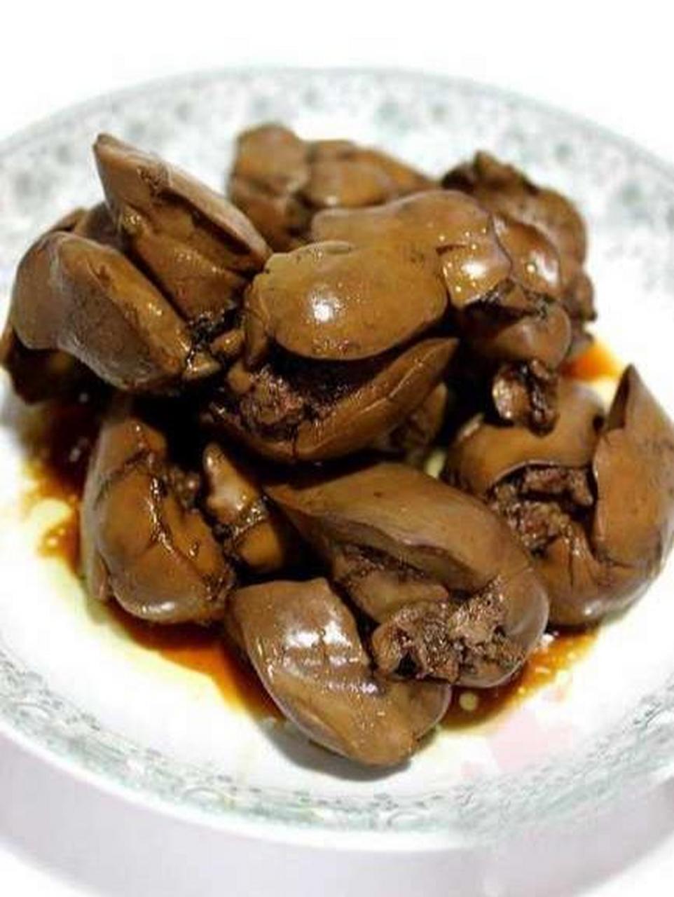 保肝明目来点酱卤鸡肝 卤鸡肝的做法 香料:八角4个,香叶2片,桂皮2厘米