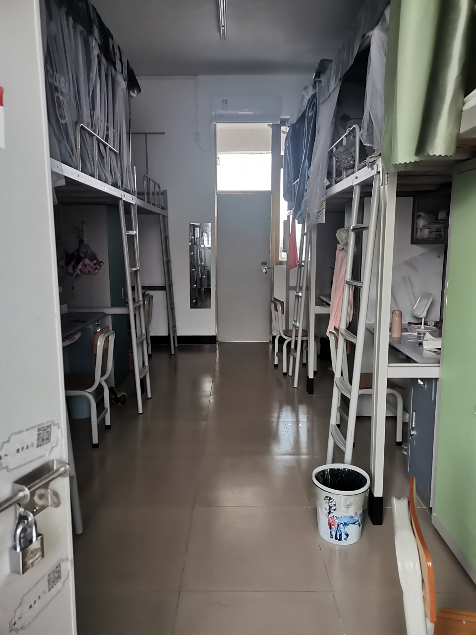 茂名职业技术学院 南校区上床下桌宿舍照片来啦