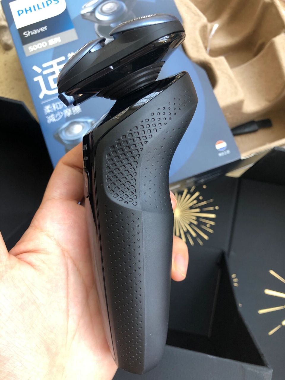 送爸爸的生日礼物 飞利浦s5066剃须刀/s6670 上次送男友的s5951现在