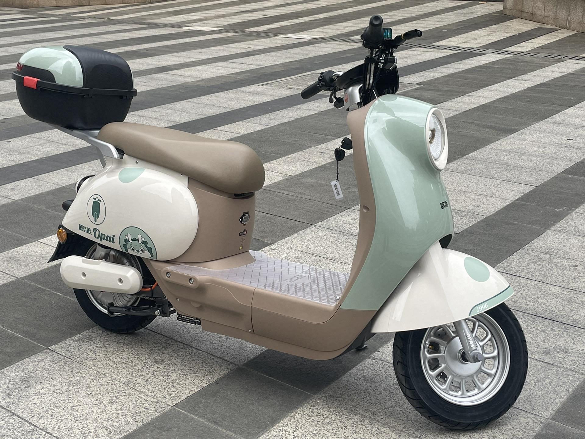 欧派电动车!带nfc解锁.电池60v20a,q萌外观.