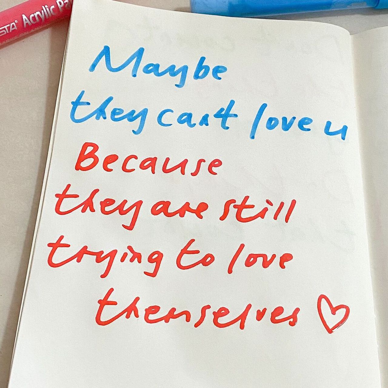 93love yourself first 回家翻出来好久不用的丙烯笔977815