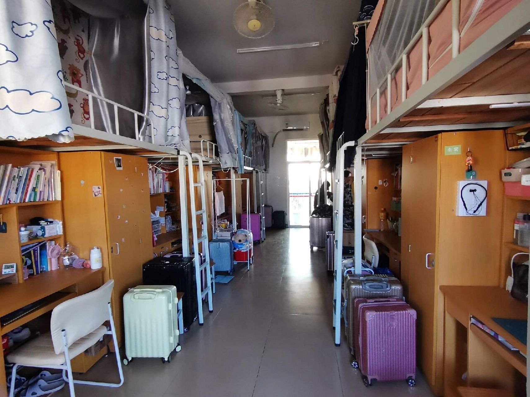 广西科技师范学院宿舍