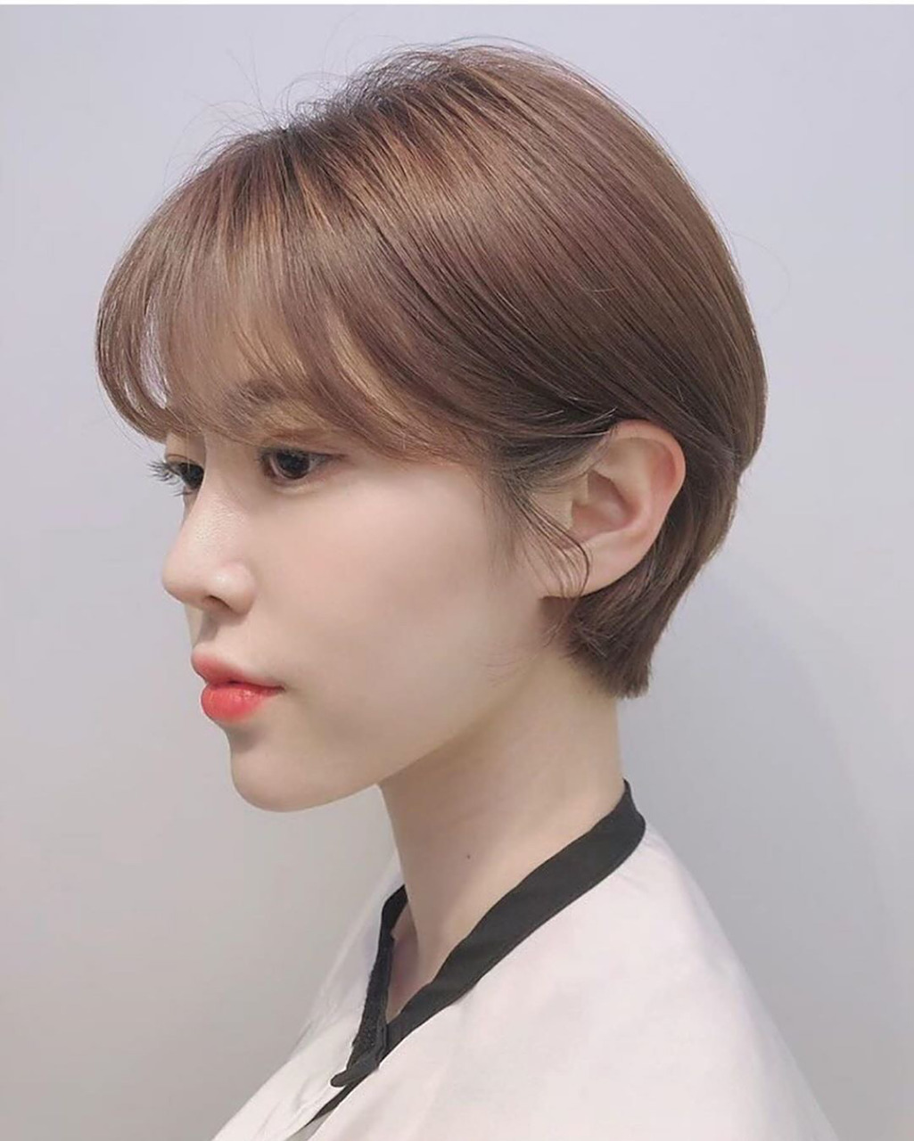 折耳短发 初恋短发 韩系短发上海发型师 露耳的短发利落清爽, 搭配