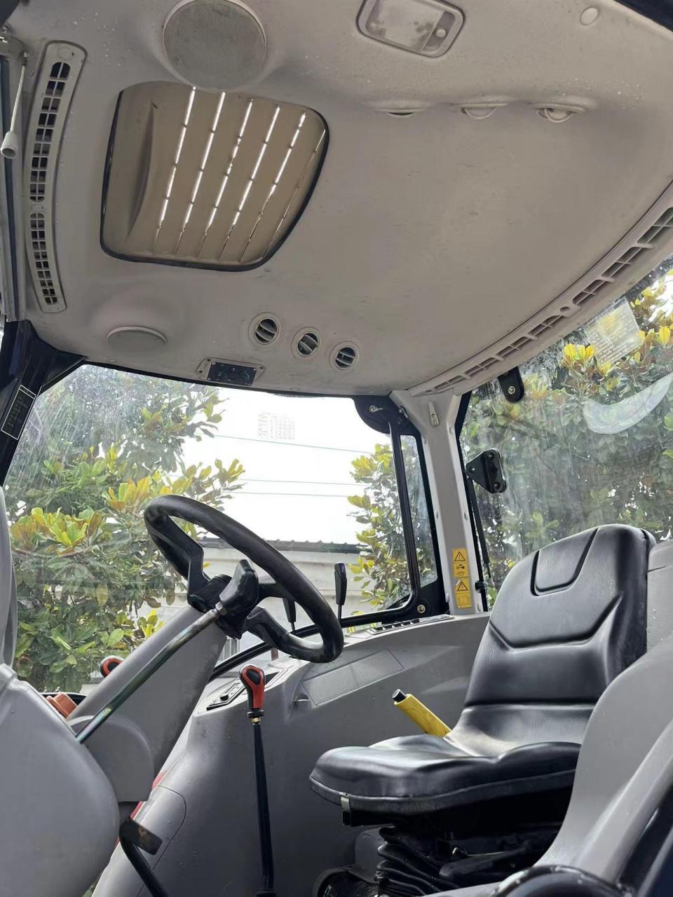 21年雷沃1204,工作四百多小吋,玉柴发动机,大桥大轮胎,有喜欢的与我