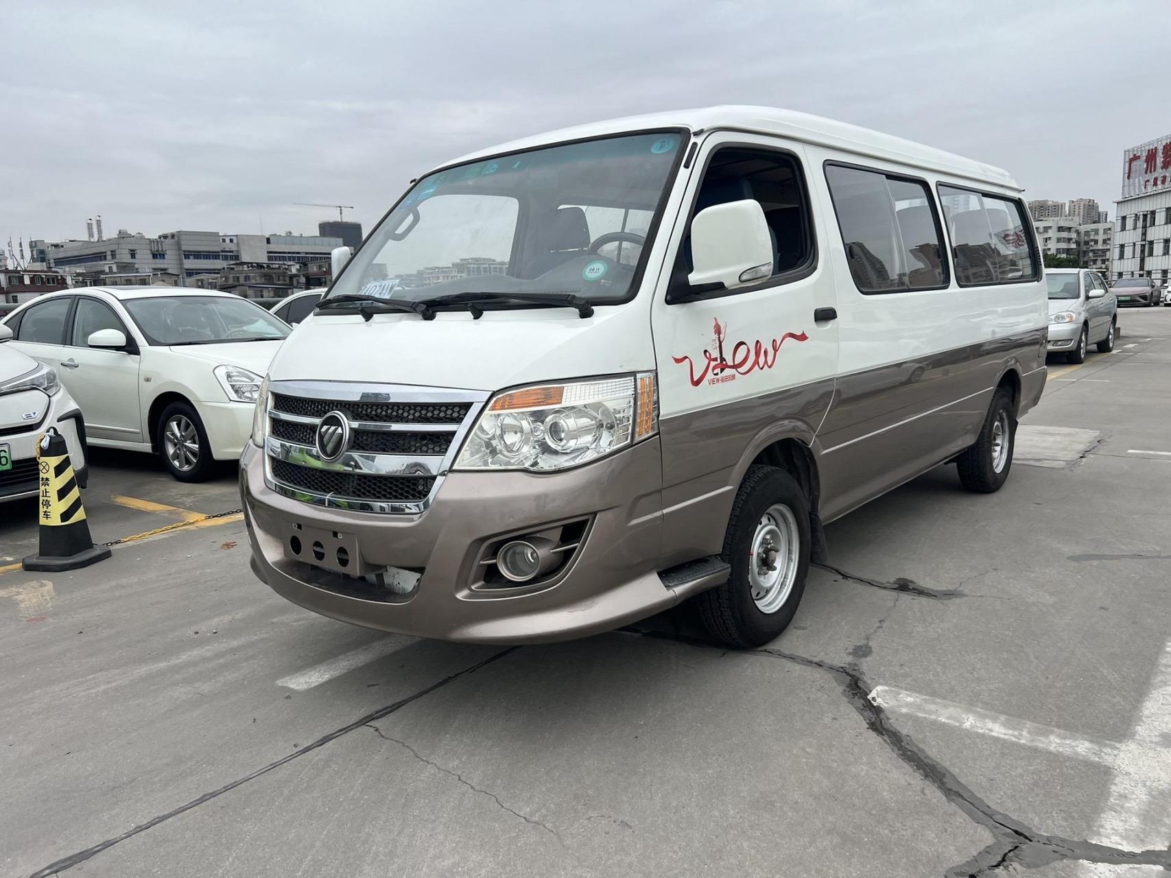 福田面包车 9座小型客车