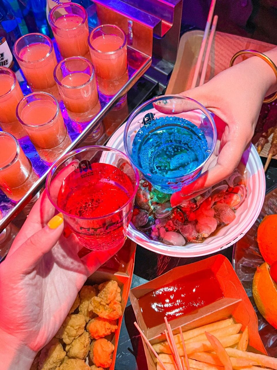 合肥探店 | 老报馆新晋青年小酒吧!人均10块!
