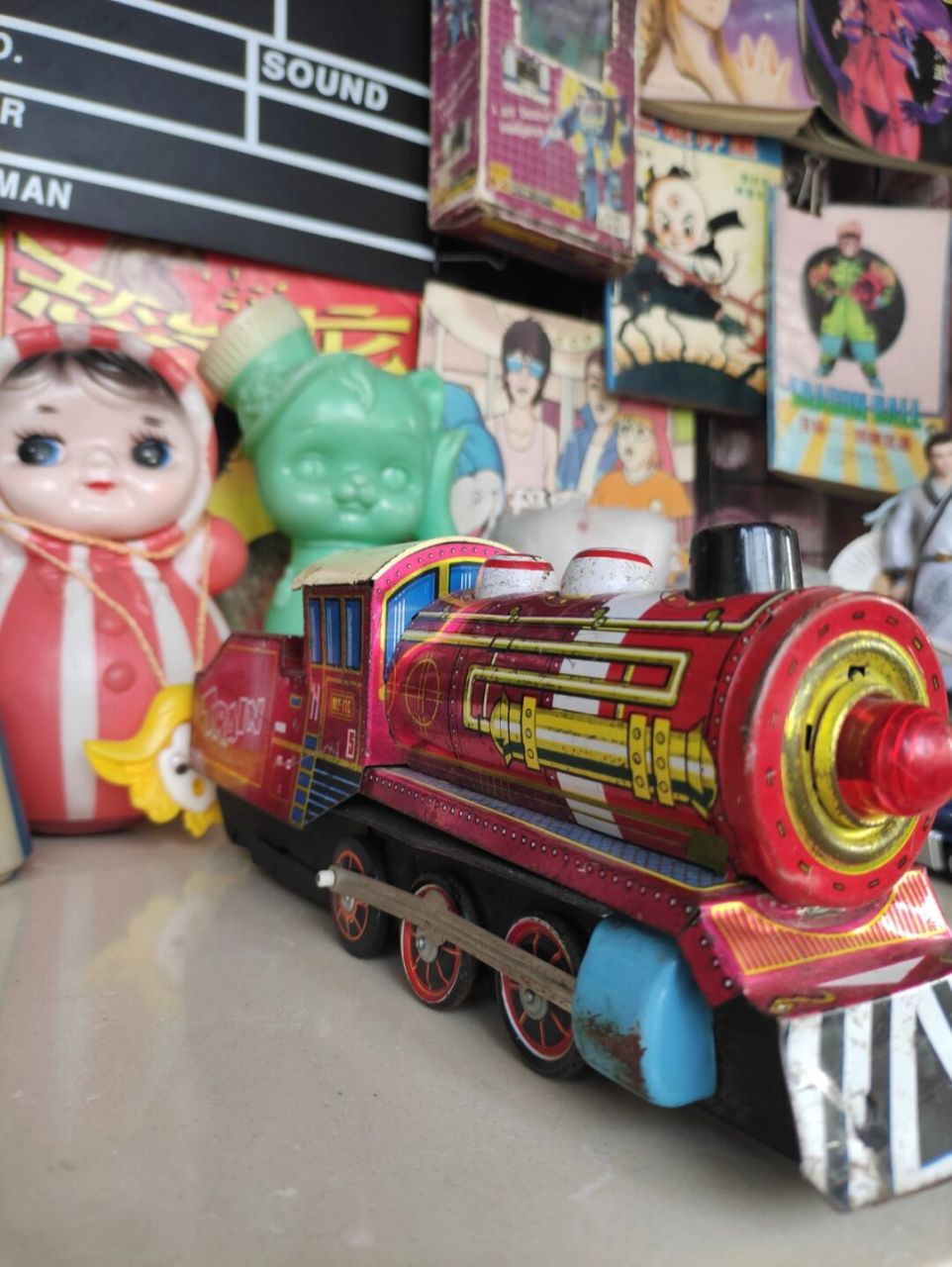 童年怀旧小火车 小时候玩的铁皮玩具不少,还记得这款吗#笔记灵感