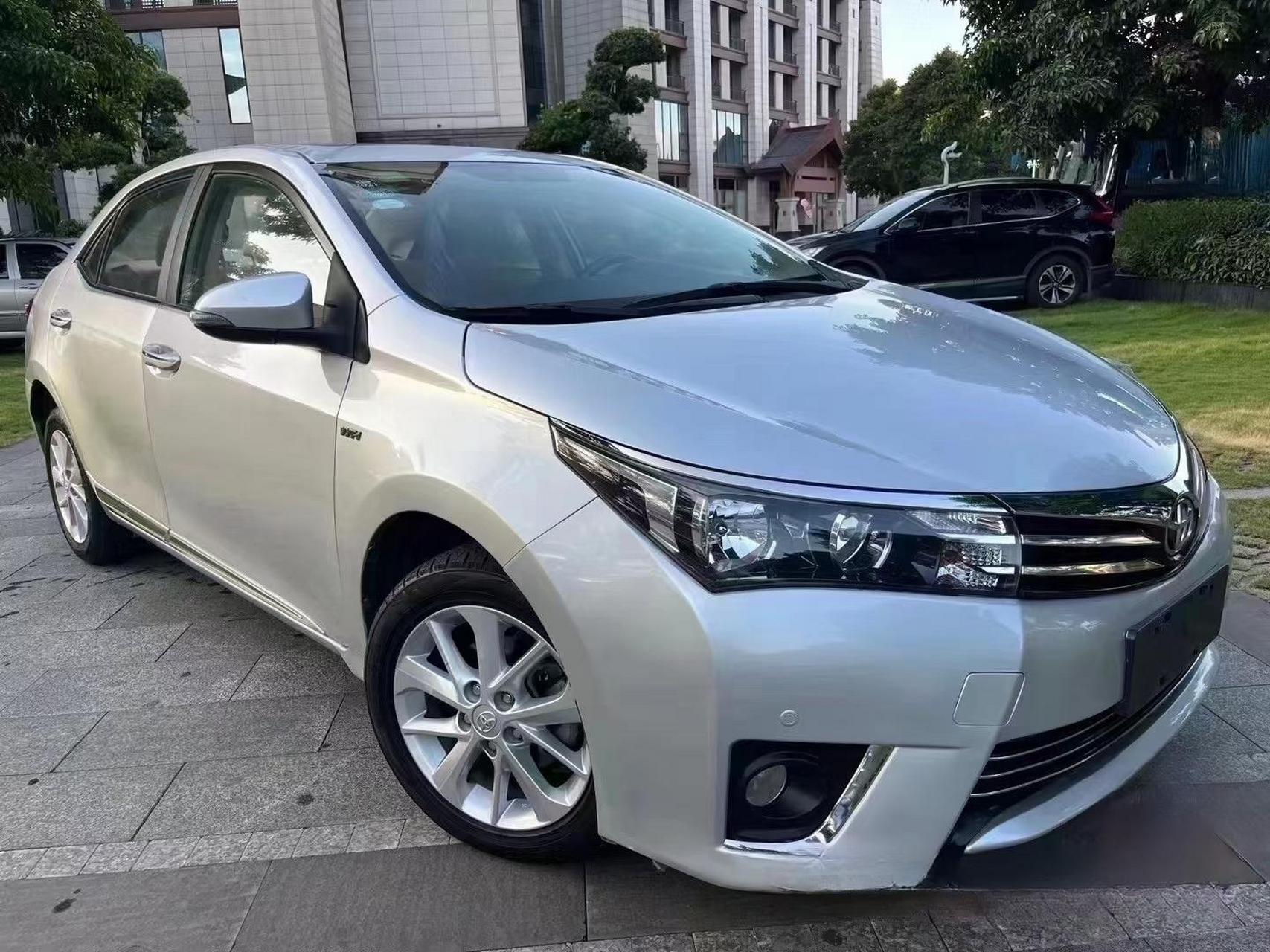 17年丰田卡罗拉1.