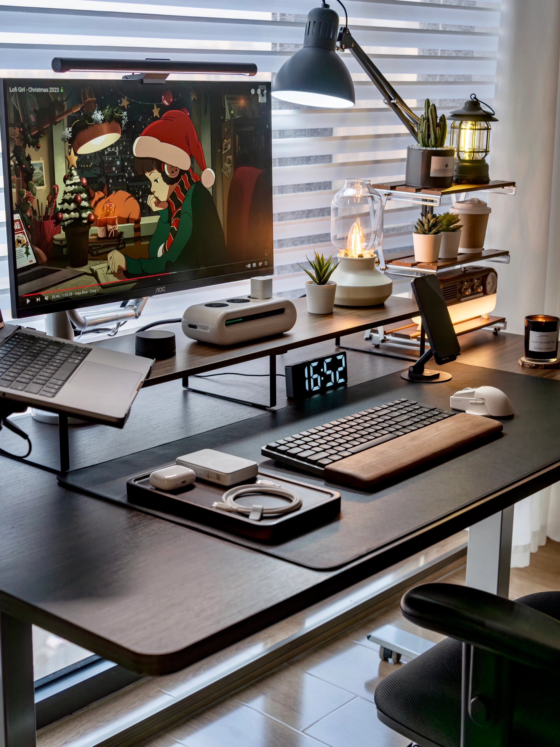 书桌日常 | 窗边书桌这样布置可真香 98996991hi 我的书房