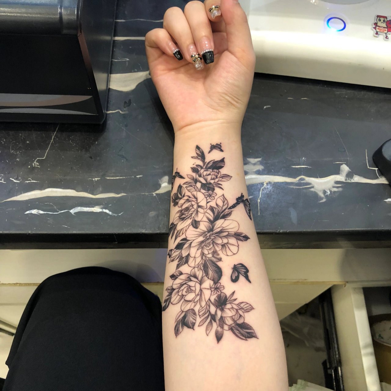 你们的纹身多少钱啊 昨天刚去纹的800