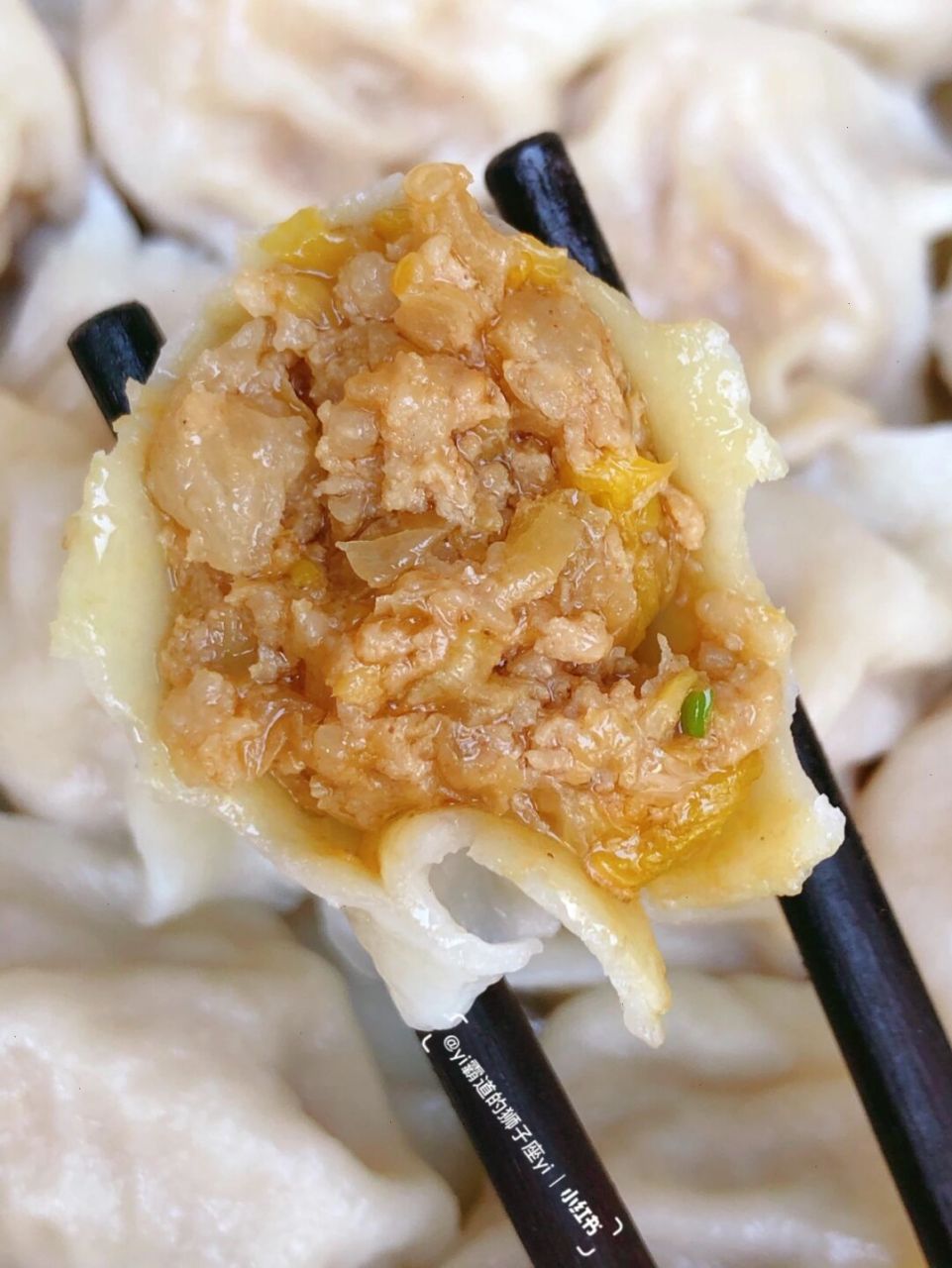 这是我第一次包酸菜馅的饺子09,真的真的太好吃了叭?