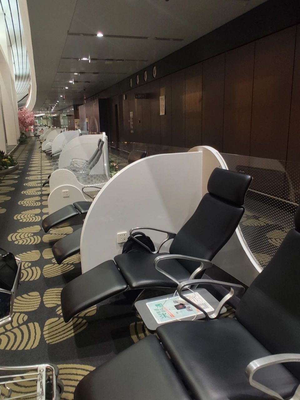 暴赞,大兴机场过夜舒适区 大兴机场过夜 大兴机场攻略 大兴机场过夜