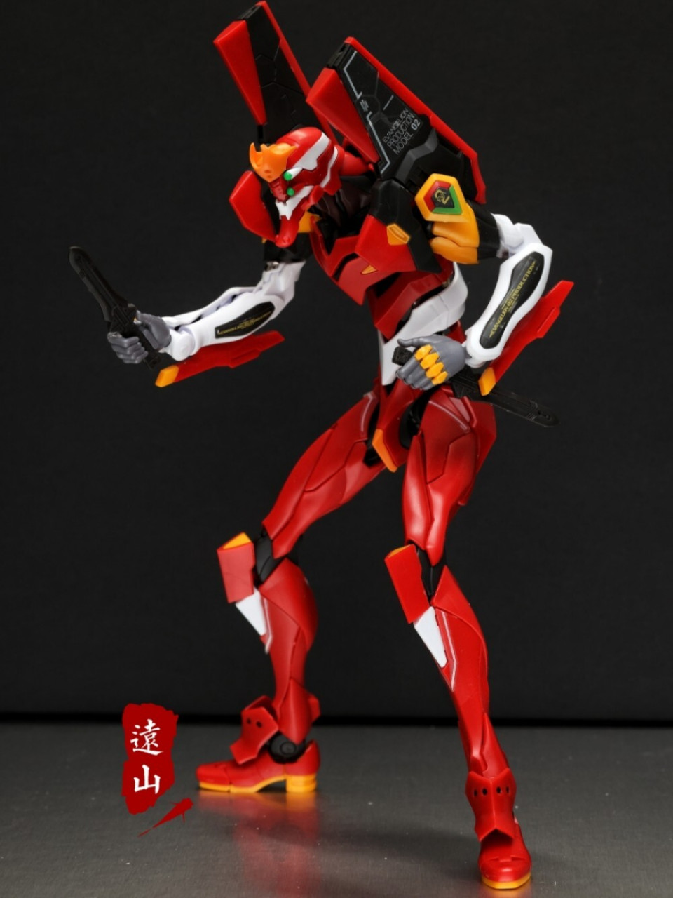 万代rg系列eva 二号机 作为新世纪福音战士的铁粉,在新剧场版:终,上映