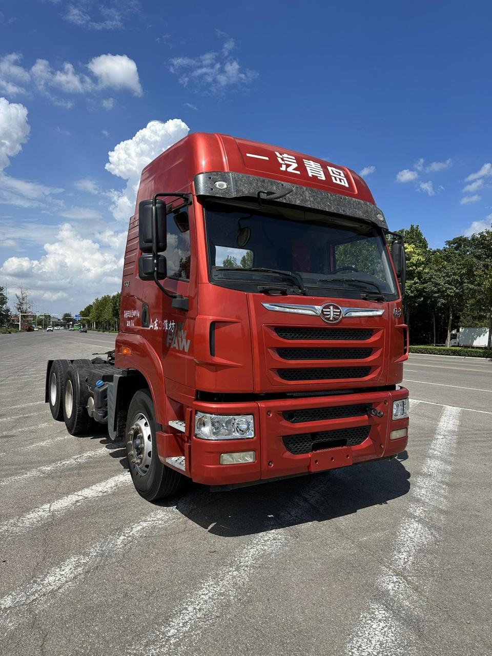 最最最新到店:2018年9月解放天v潍柴430车况原版轮胎不错 国五排放