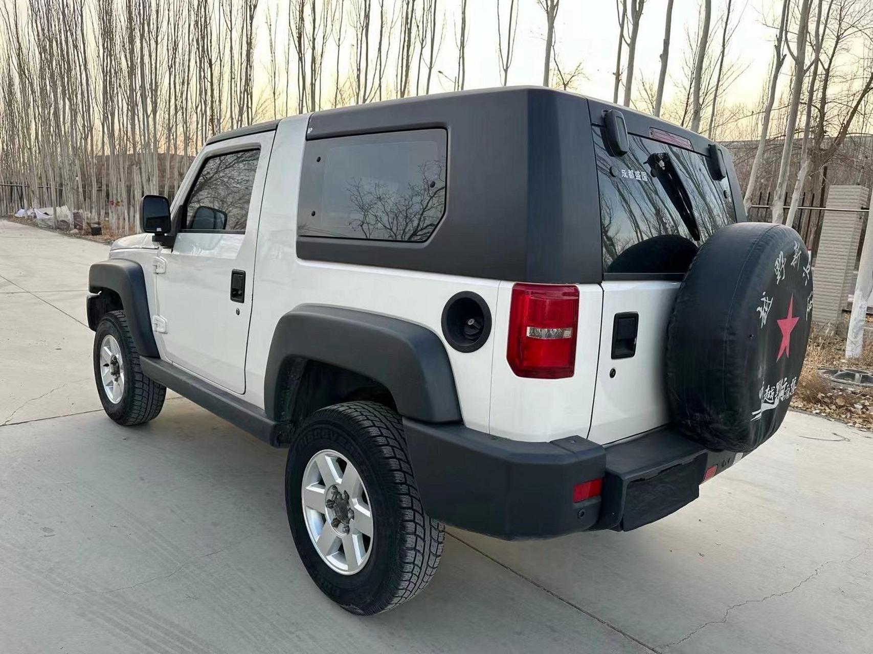 新到硬派越野15年12月bj40手动挡四驱,车况非常好,越野钓鱼神器