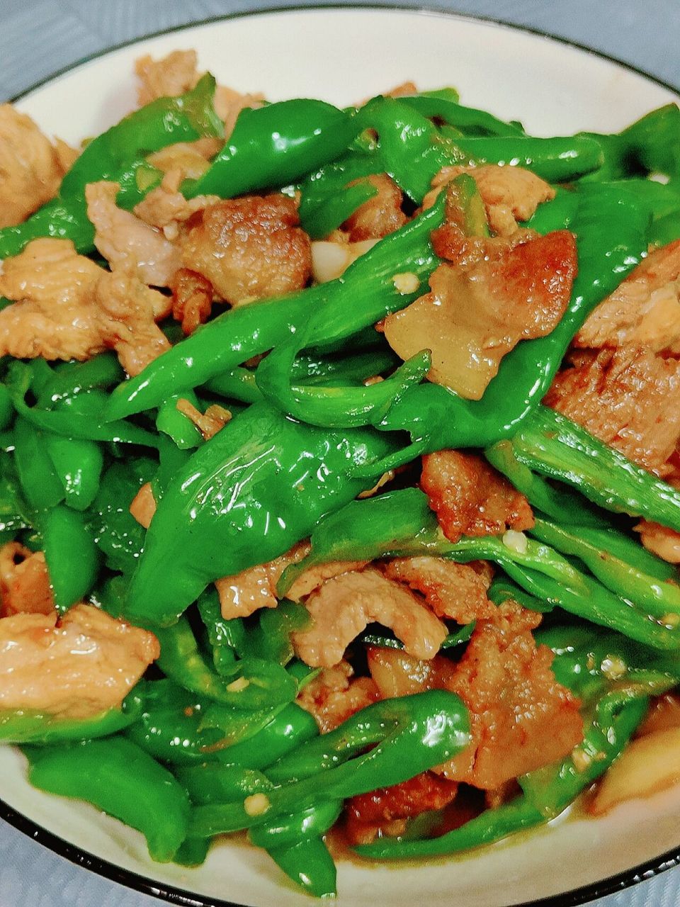 干饭啦97 简单易上手下饭菜青椒炒肉片 干饭时间到,快来试试鲜香的