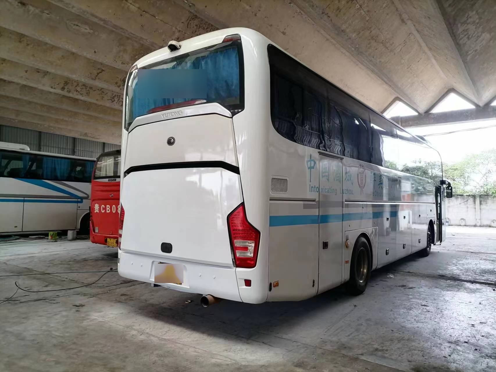 宇通6126大型高一级车,纯旅游客运车,17年9月上牌照 54座,维柴375缓速