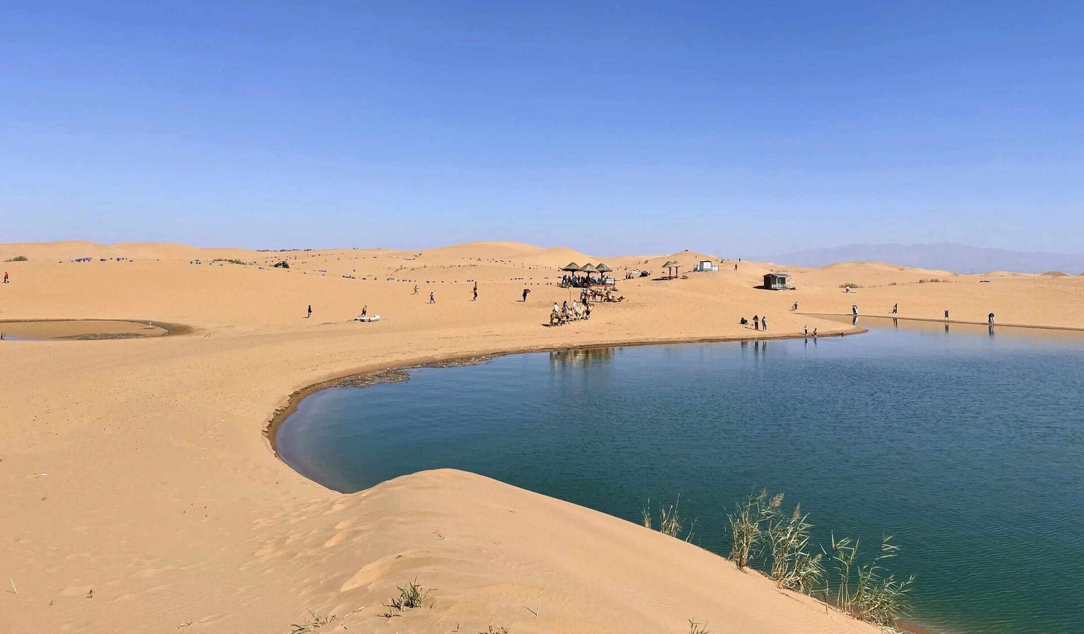 【day1】乌海 时间:9月29日 穿衣建议:乌海早晚温差特别大,早晚一定要