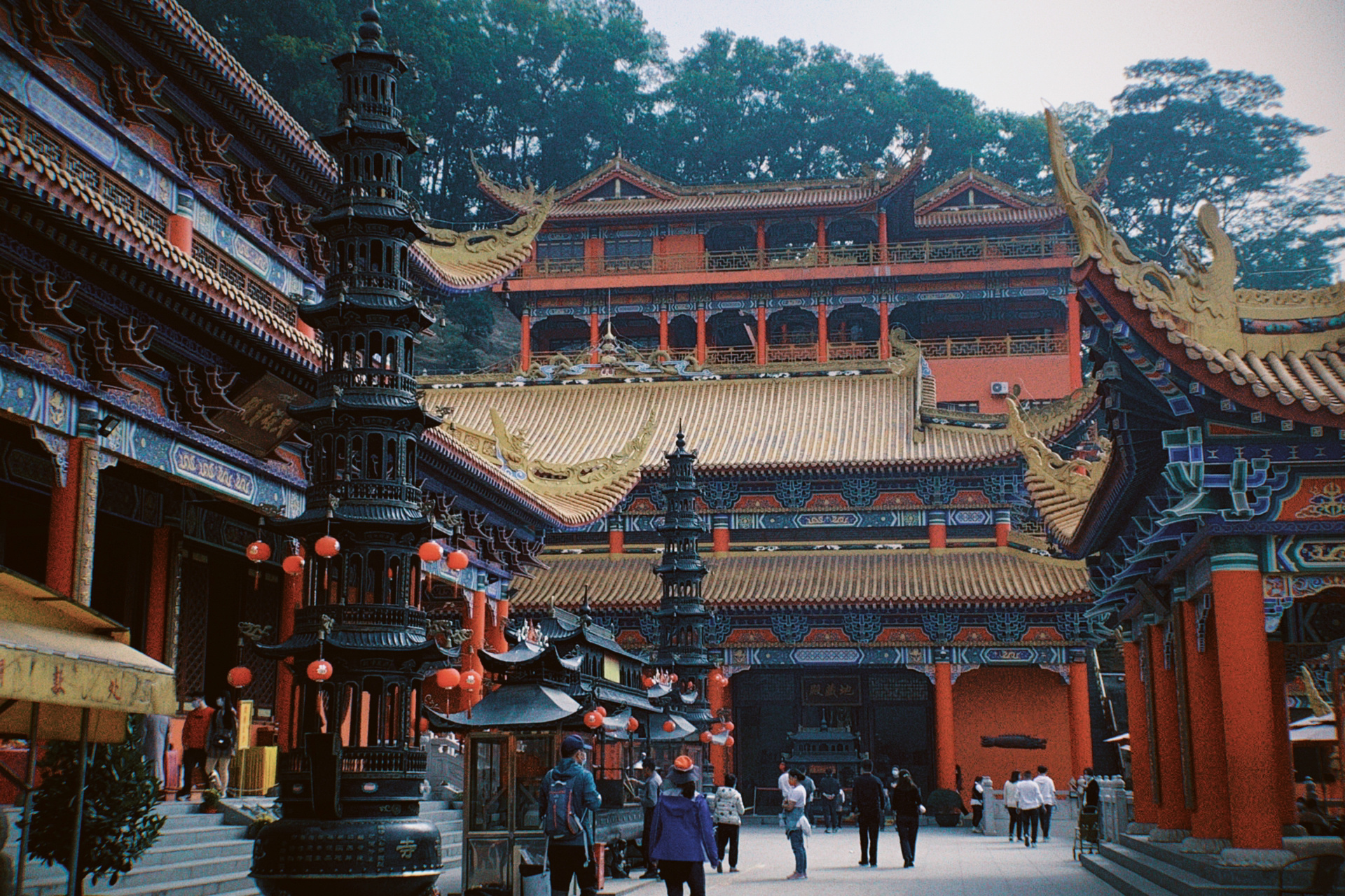 大岭山寺庙图片