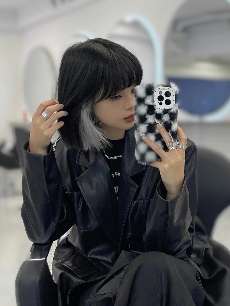 超a黑白色挑染～ins风心机染 黑白搭配人间绝配～又甜又酷的染发挂耳