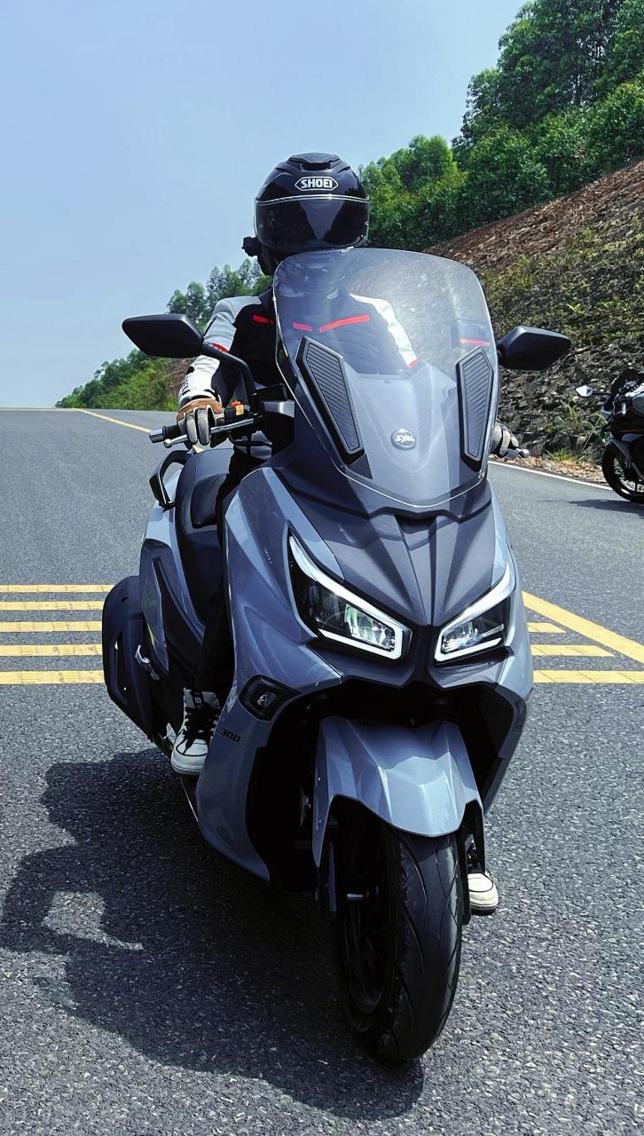 三阳九妹z300plus女骑