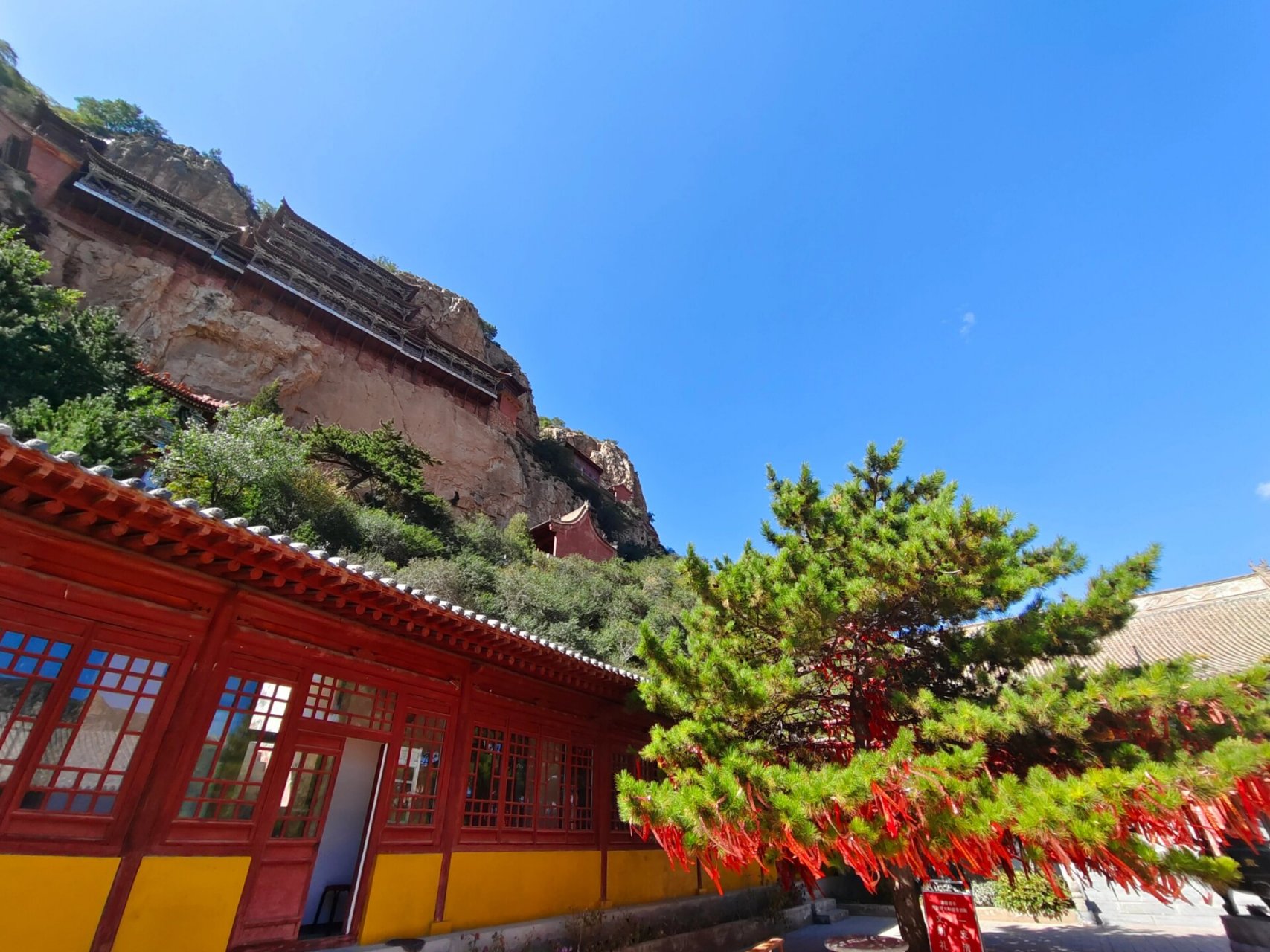 山西大同广灵"小悬空寺"圣泉寺石窟一日游 90山西大同周边小众景点