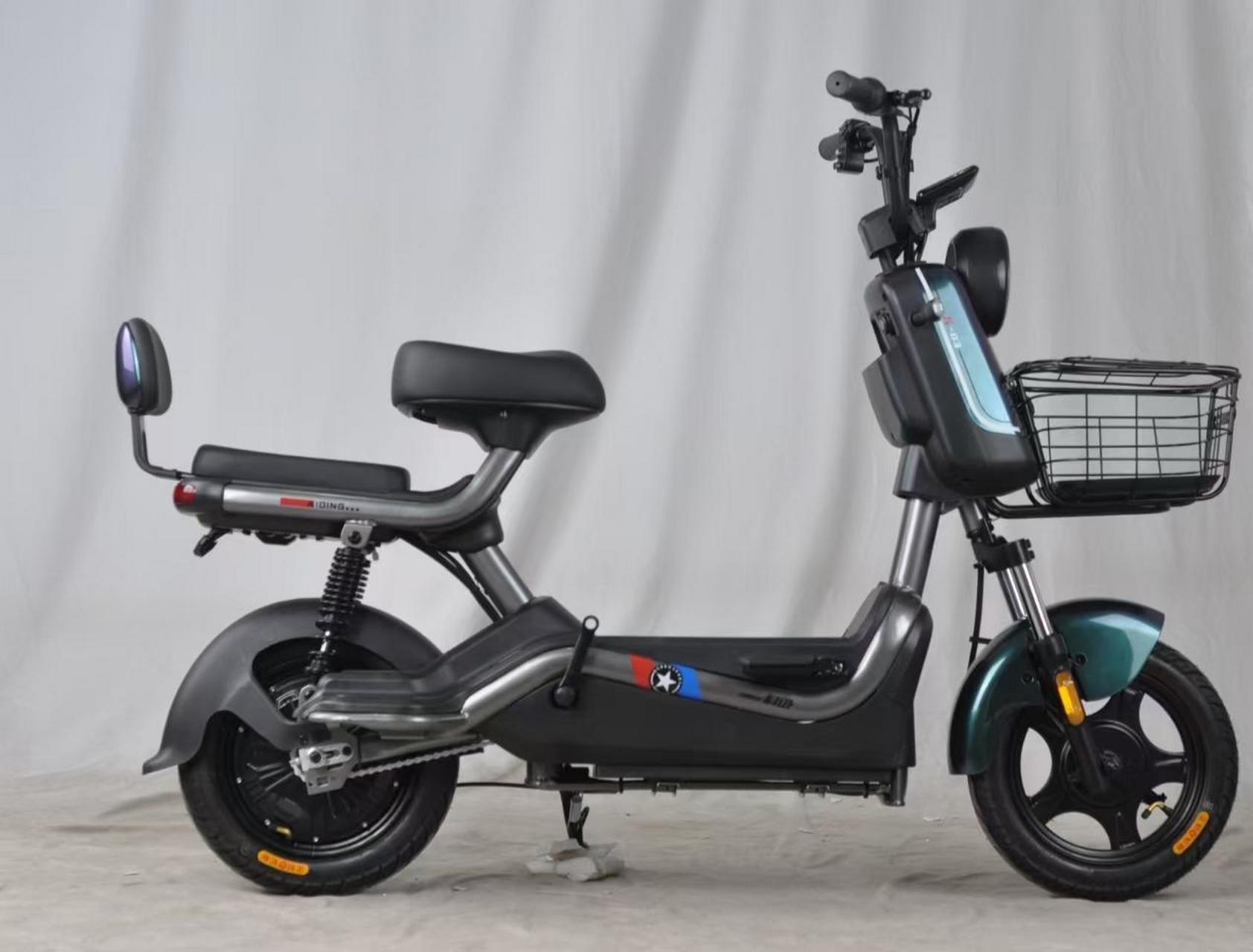 科迅电动车,450瓦电机控制器,正新轮胎.