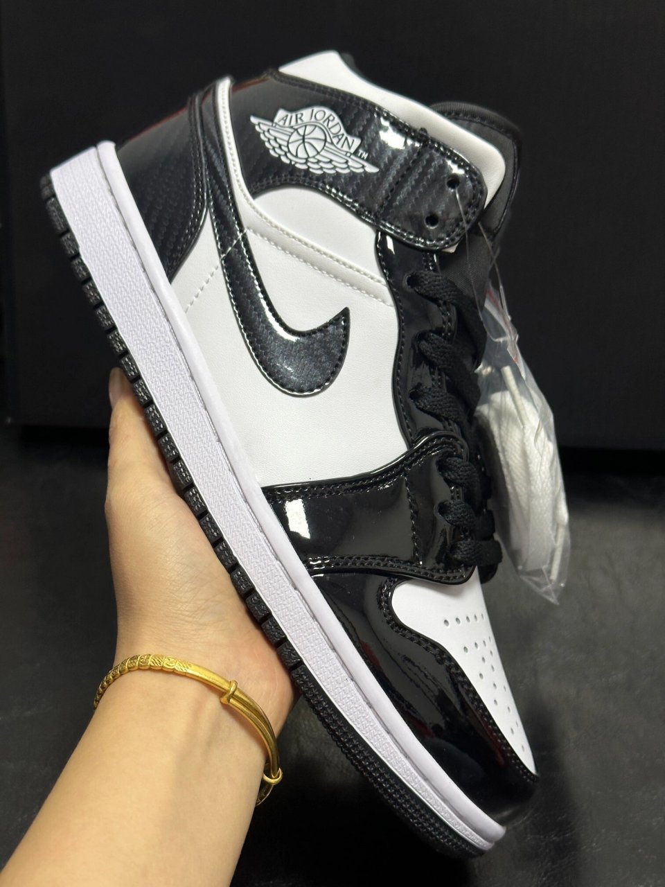 aj1篮球鞋 99jordan air jordan 1 mid se asw "black and white"