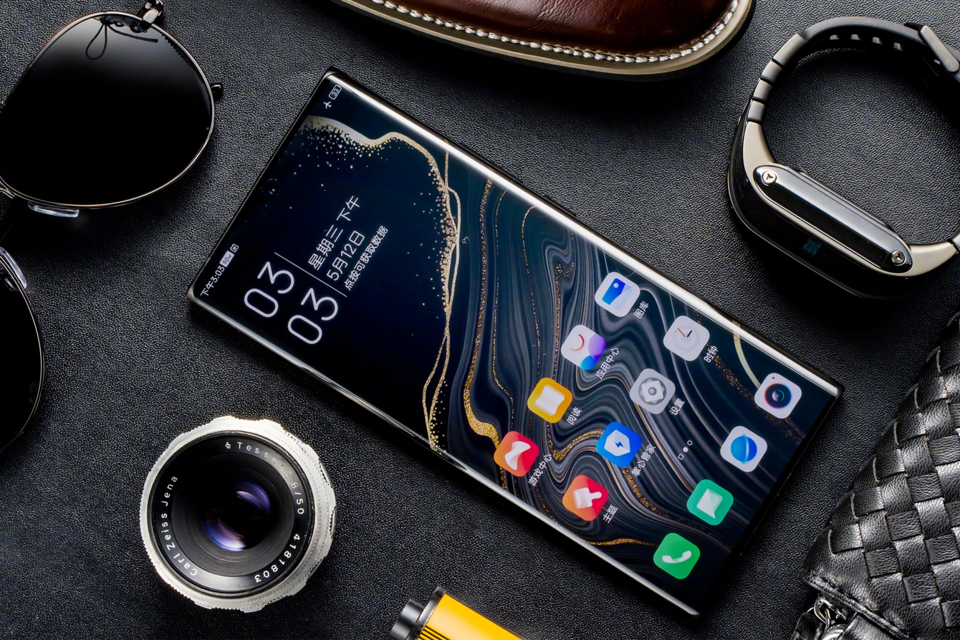 努比亚z30pro#浩瀚黑,细节的设计之美彰显不凡气质![心]