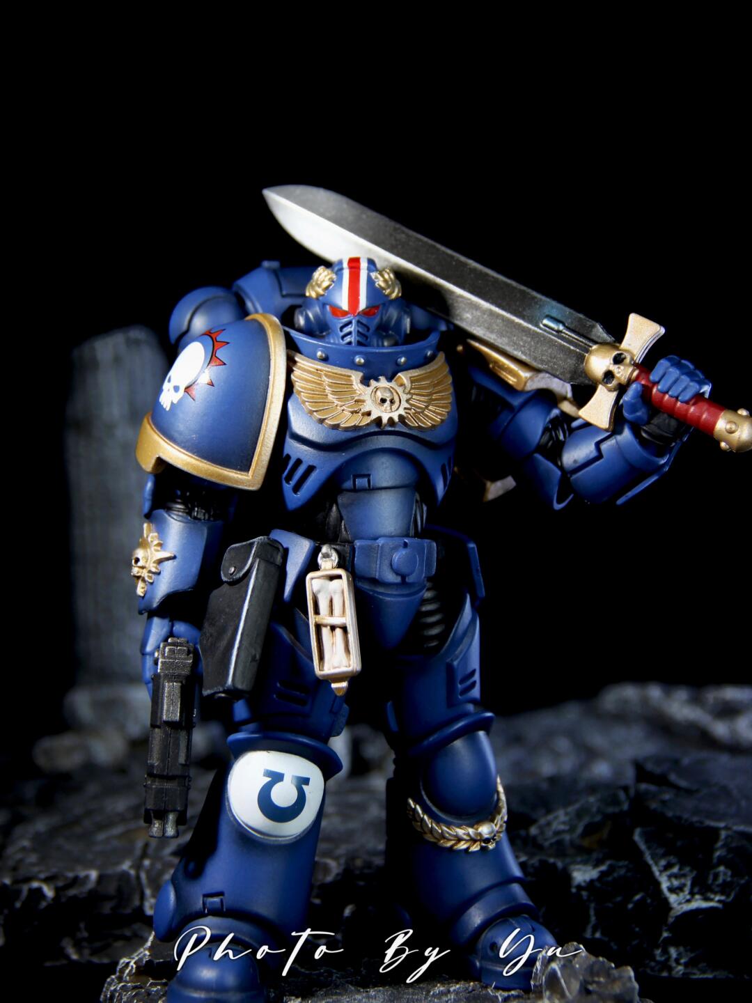 ✨由"暗源joytoy"发售的极限战士团原铸副官"阿加