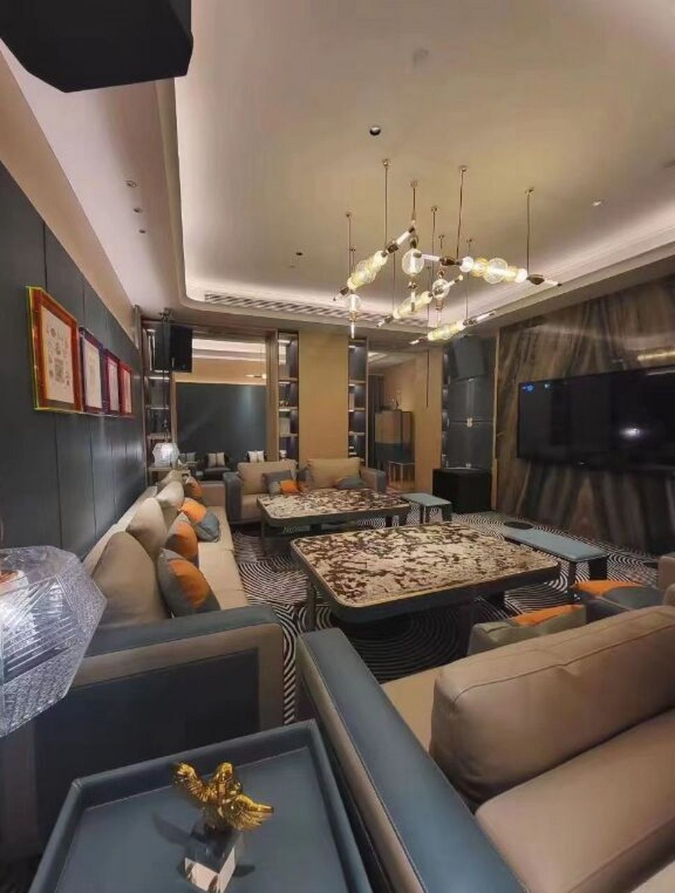 广州伯爵ktv,广州富豪必选的商务会所 广州的夜生活也是非常丰富多彩