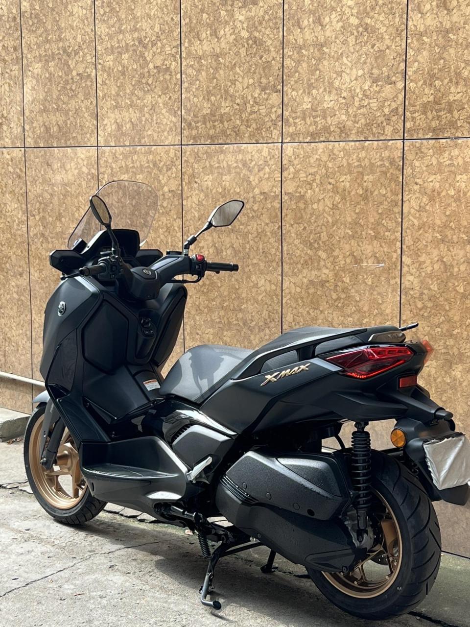 大贸-雅马哈xmax300 23年12月上牌一首户027公里 全车无瑕疵02无