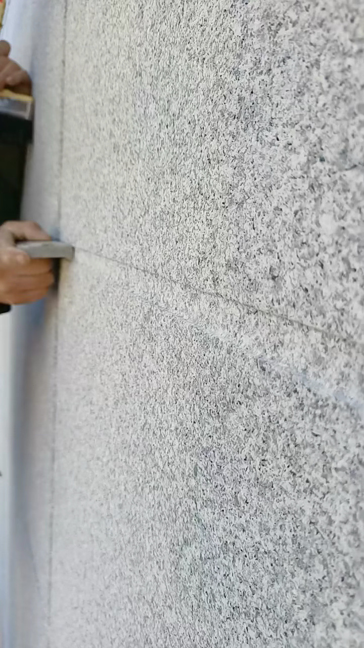 水包砂施工后发白脱落?3步教你彻底解决墙面问题! 水包砂施工后发白脱落?3步教你彻底解决墙面问题!