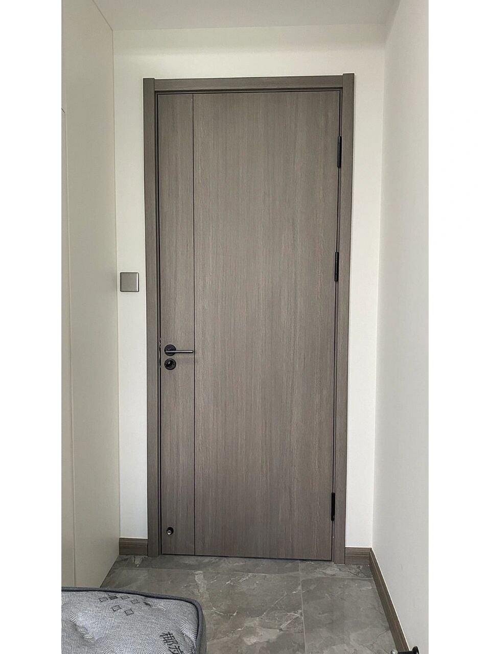 无滤镜的银梨二号木门 百看不厌啊 选择了银梨色二号木门 零度无漆