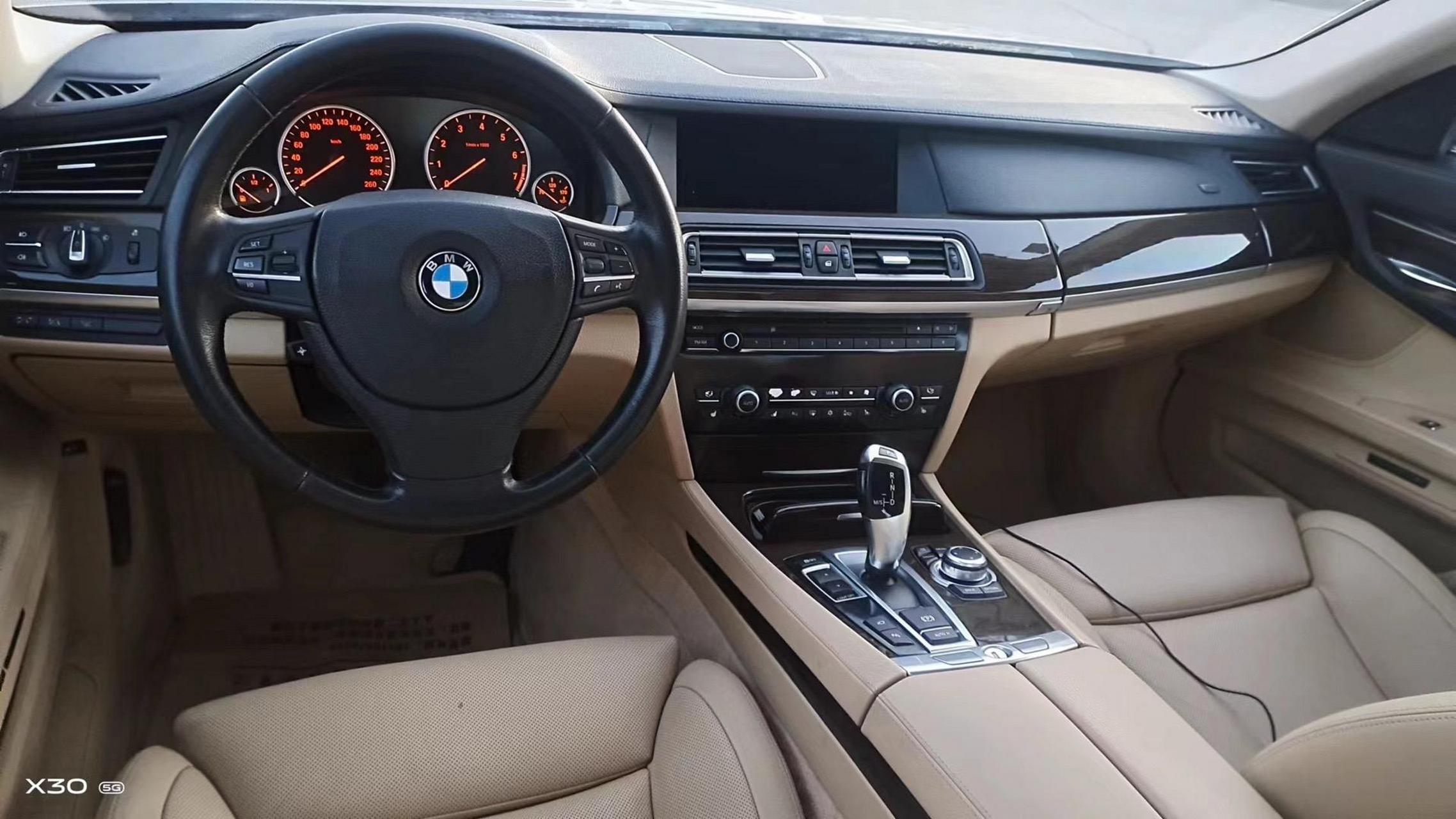 11年10款bmw宝马activehybrid7百公里十个油的大v8 7系4.