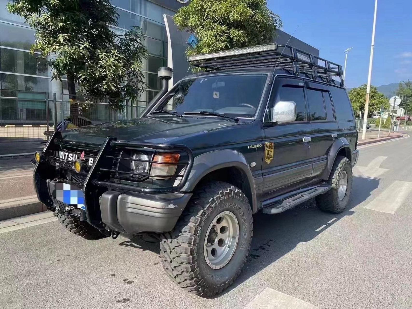 三菱黑金刚v33,四驱,v6,3.0排量.全车原版,精品车,该改的都改了