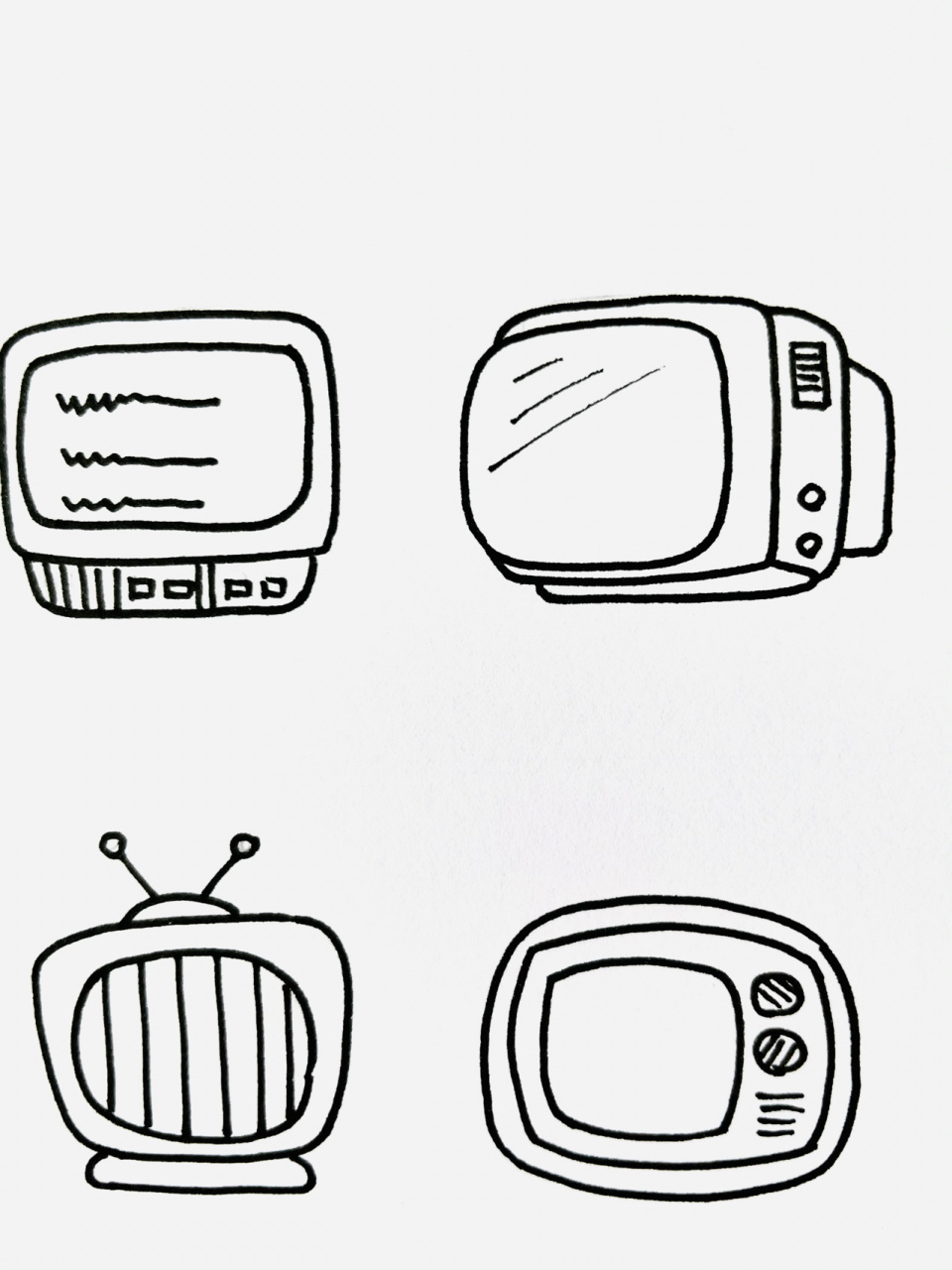 【简笔画】电视机94 分享一组电视机94简笔画 大家还喜欢什么