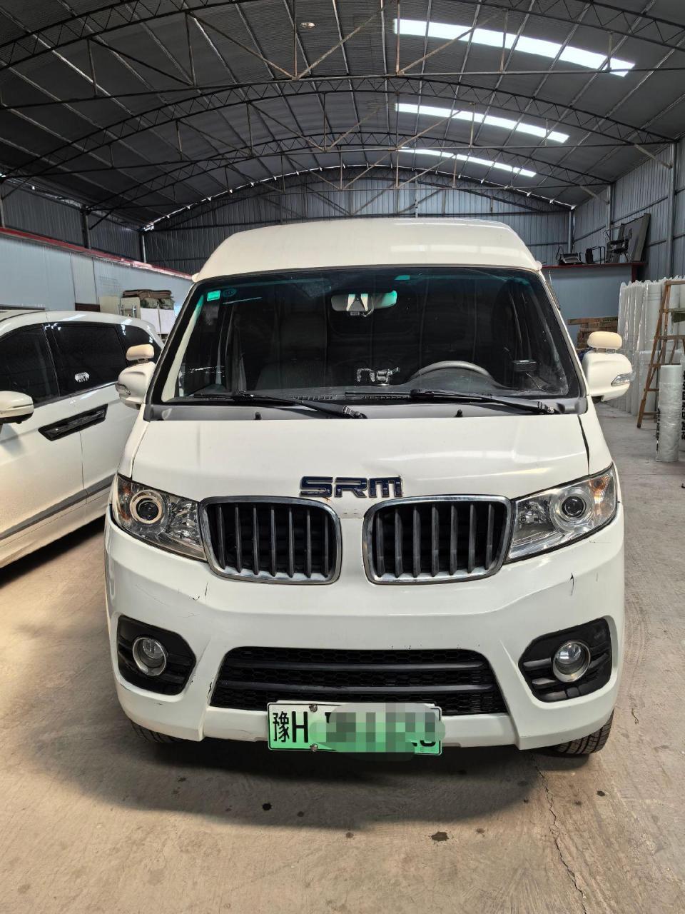 华晨鑫源x30l,新能源电动厢式货车