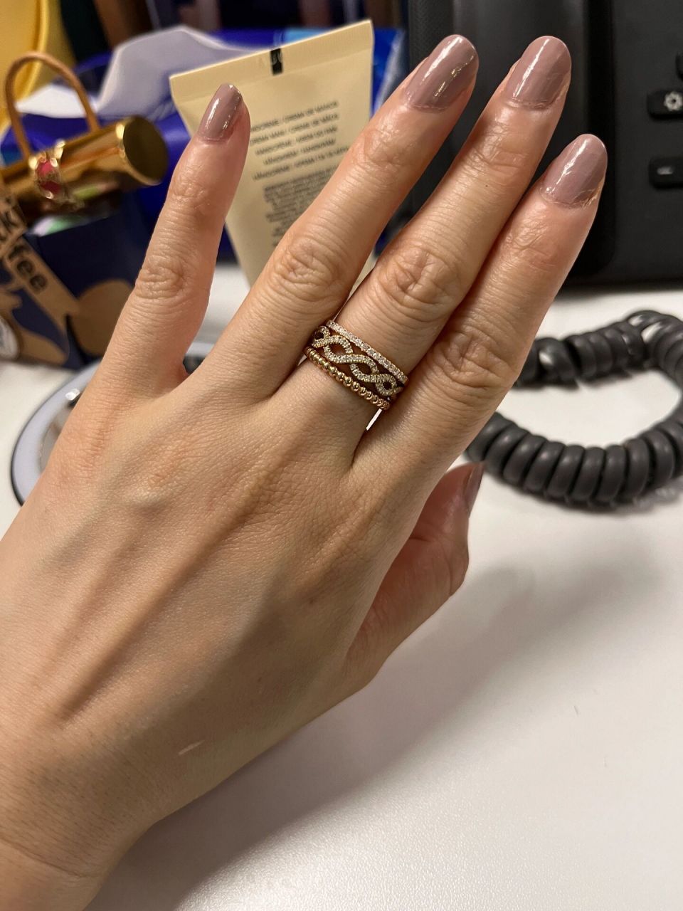 梵克雅宝perlee你是懂叠戴的 95梵克雅宝perlee戒指 7315叠戴