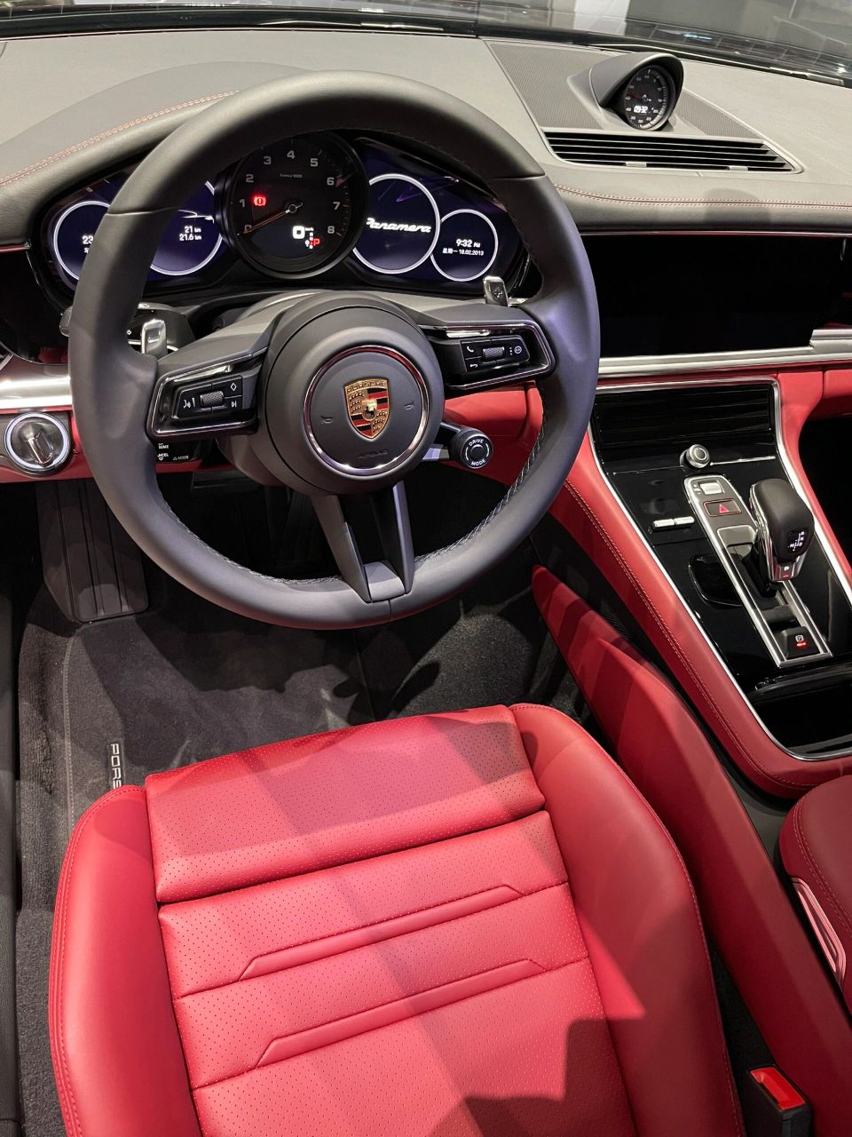 紫水晶96保时捷 帕美 波尔多红 帕拉梅拉           欢迎来一台现车