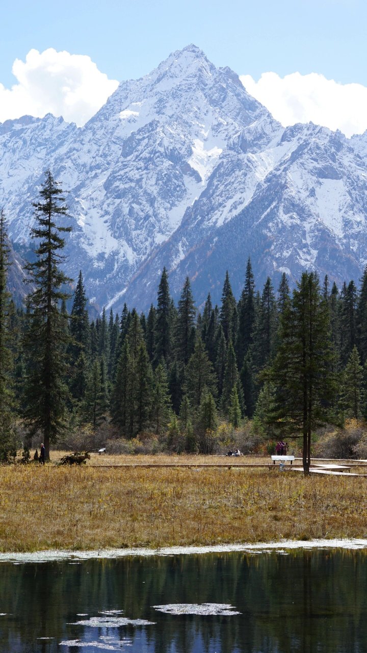 探秘白马王朗 王朗地处绵阳市平武县白马藏族乡,与九寨沟县相距60公里