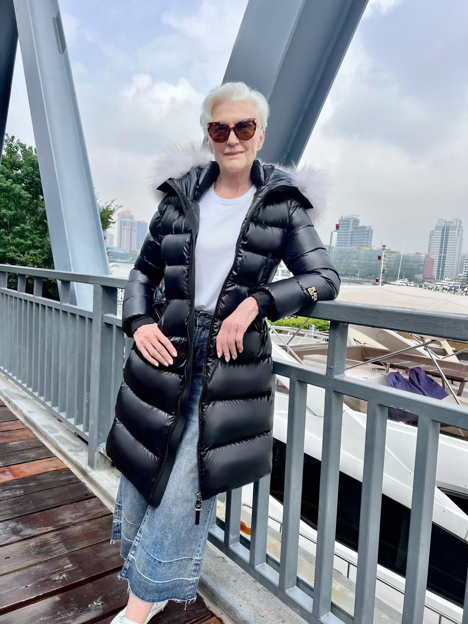 马斯克母亲穿中国品牌高梵,优雅高级又时髦 梅耶马斯克最新私服穿上了