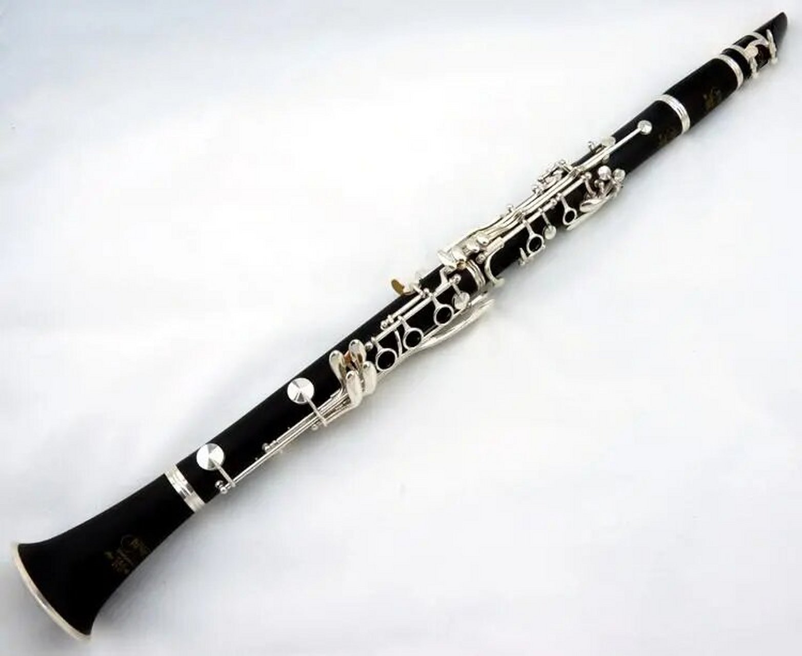 单簧管是气鸣乐器.